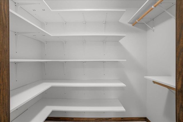 1633 Rolling Hills Lane, River Falls, WI 54022