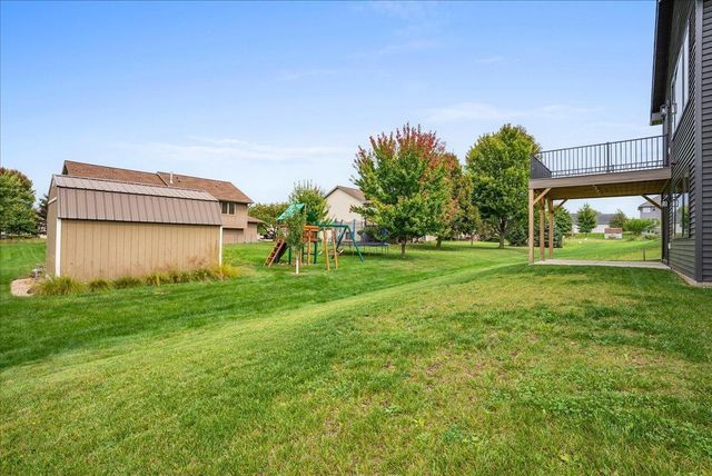 1633 Rolling Hills Lane, River Falls, WI 54022
