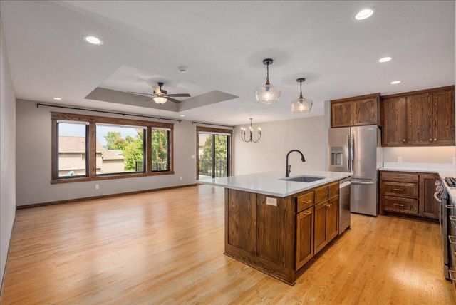 1633 Rolling Hills Lane, River Falls, WI 54022