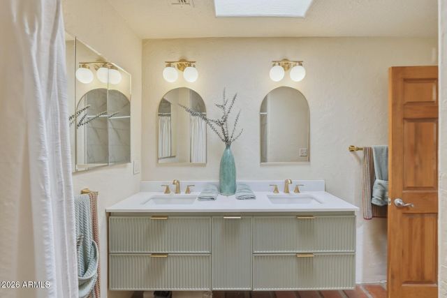 1366 E COTTONWOOD Lane, Huachuca City, AZ 85616