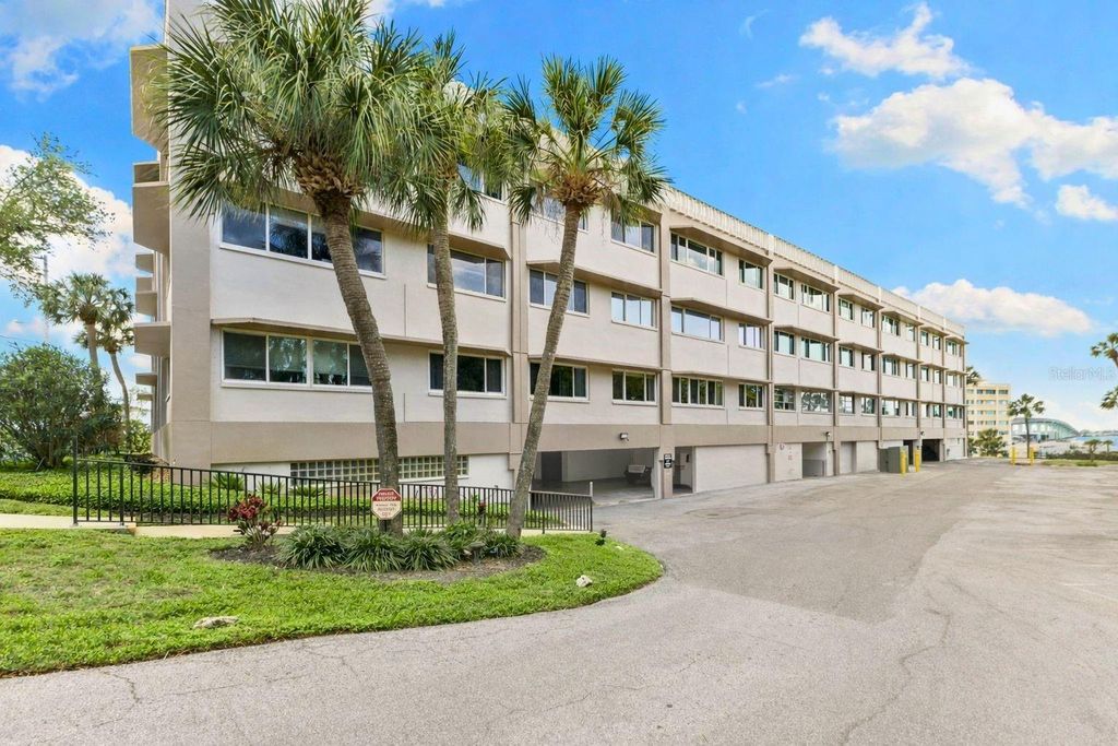 100 BLUFF VIEW DRIVE 207B, Belleair Bluffs, FL 33770