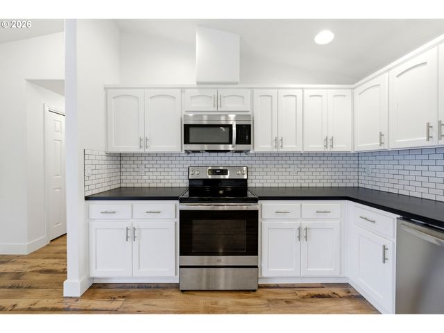 2453 Sw PEGGY St, Mc Minnville, OR 97128