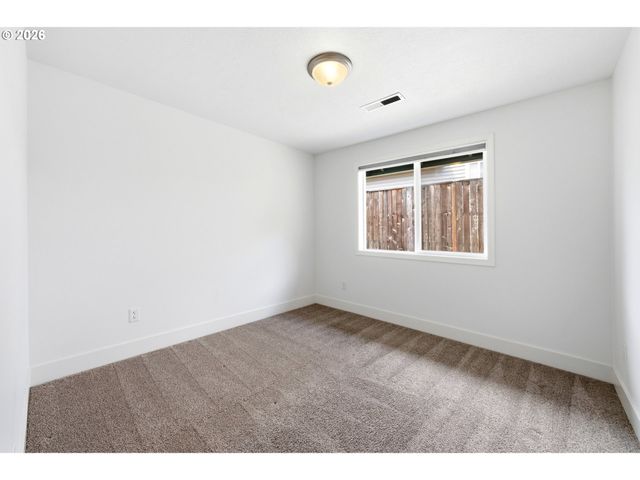 2453 Sw PEGGY St, Mc Minnville, OR 97128