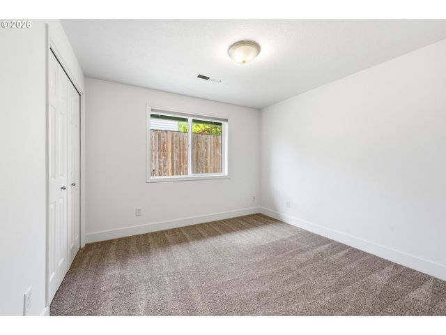 2453 Sw PEGGY St, Mc Minnville, OR 97128