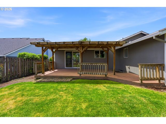 2453 Sw PEGGY St, Mc Minnville, OR 97128