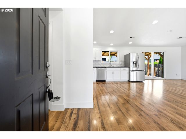 2453 Sw PEGGY St, Mc Minnville, OR 97128