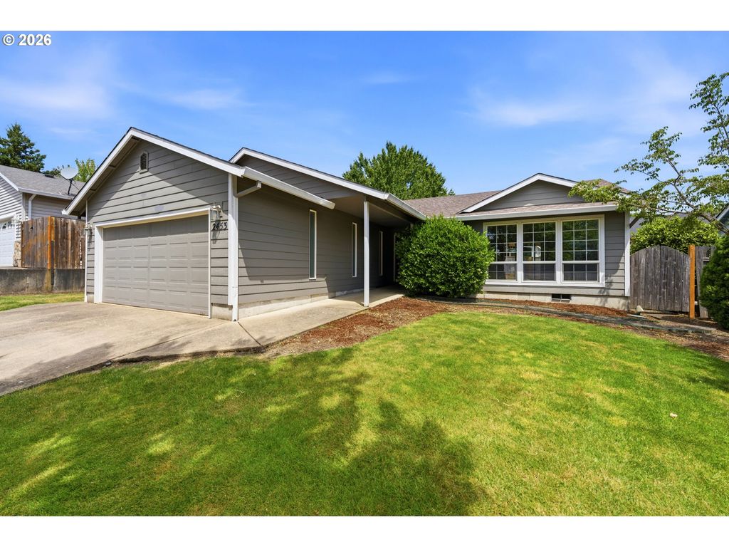 Image 3 of property listing at 2453 Sw PEGGY St, Mc Minnville, OR 97128