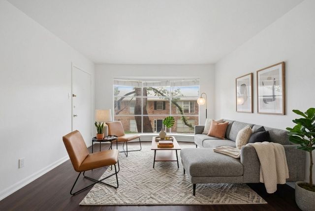 3031 Mahanna Springs Drive, Dallas, TX 75235