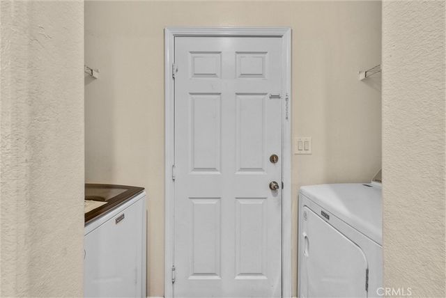 1927 Kenton, Riverside, CA 92501