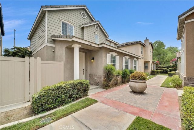 1927 Kenton, Riverside, CA 92501