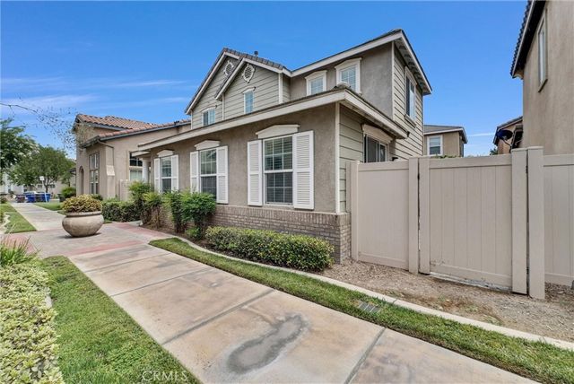 1927 Kenton, Riverside, CA 92501