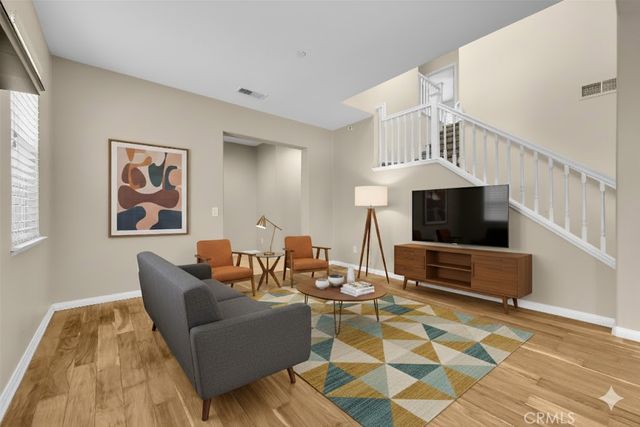 1927 Kenton, Riverside, CA 92501