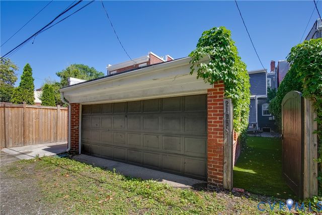 2105 Grove Ave, Richmond, VA 23220