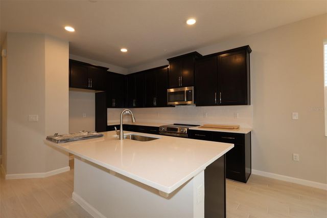 639 POTHOS STREET, Apopka, FL 32703