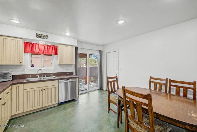 744 E Adams Street, Tucson, AZ 85719