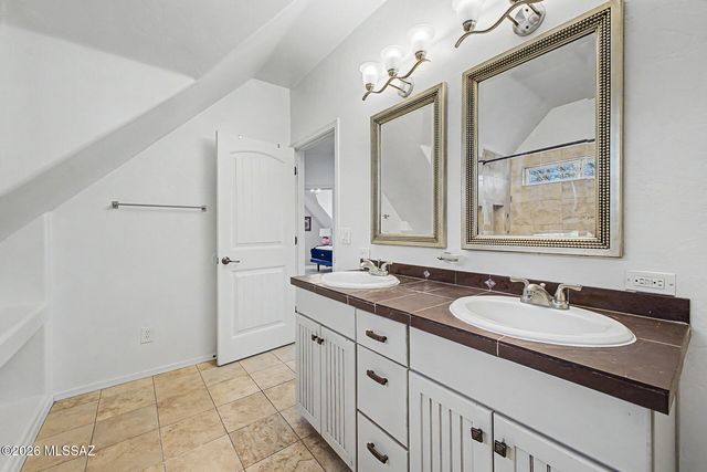 744 E Adams Street, Tucson, AZ 85719