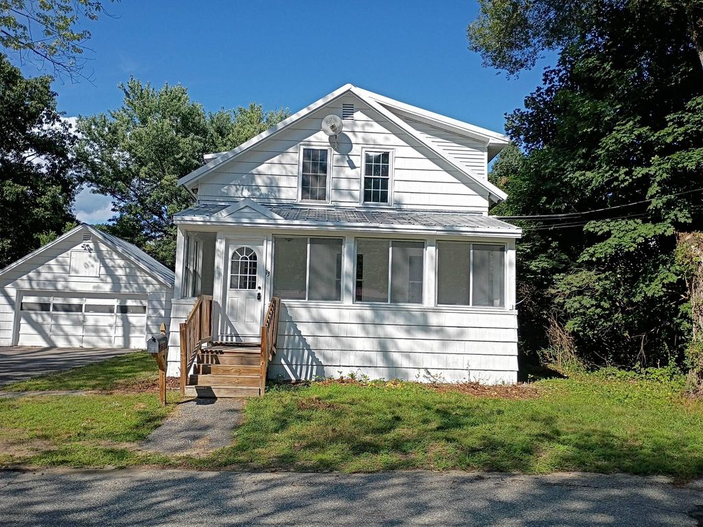 13 5th Avenue, Mechanic Falls, ME 04256 — exterior
