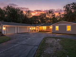 4493 Clifford Road, Genoa Twp, MI 48116