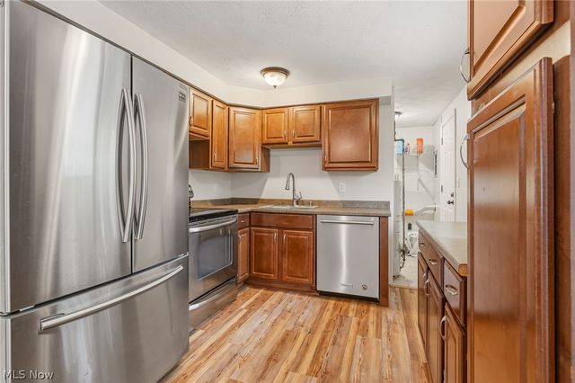 9103 Cranbrook Drive, Northfield Village, OH 44067