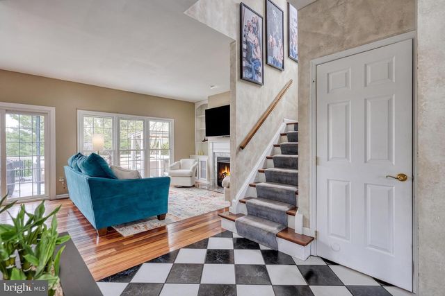 1071 COUNTRY CLUB RD, Camp Hill, PA 17011
