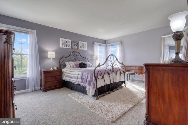 1071 COUNTRY CLUB RD, Camp Hill, PA 17011