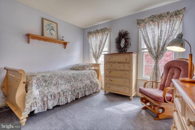 1071 COUNTRY CLUB RD, Camp Hill, PA 17011