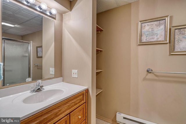 1071 COUNTRY CLUB RD, Camp Hill, PA 17011