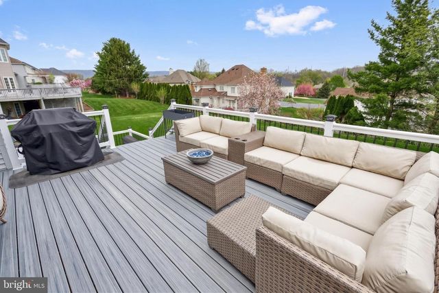 1071 COUNTRY CLUB RD, Camp Hill, PA 17011