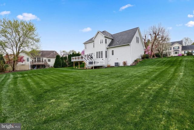 1071 COUNTRY CLUB RD, Camp Hill, PA 17011