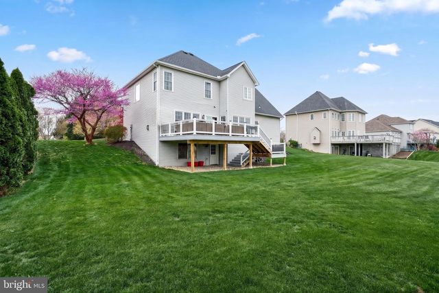 1071 COUNTRY CLUB RD, Camp Hill, PA 17011
