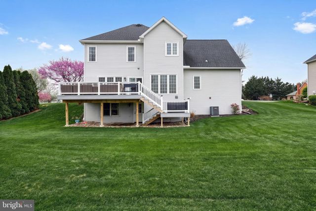 1071 COUNTRY CLUB RD, Camp Hill, PA 17011