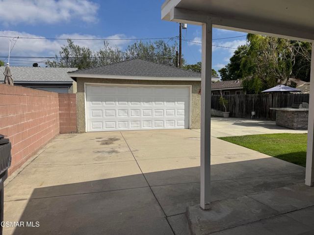 2322 Charlemagne Avenue, Long Beach, CA 90815