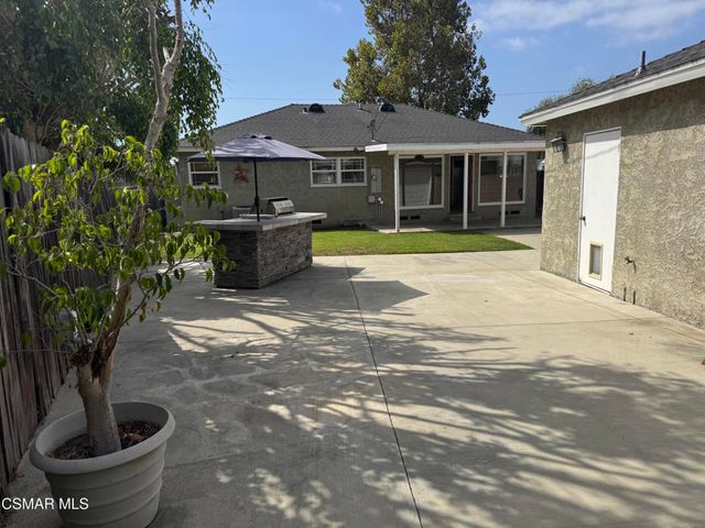 2322 Charlemagne Avenue, Long Beach, CA 90815