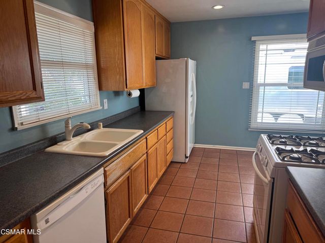 2322 Charlemagne Avenue, Long Beach, CA 90815
