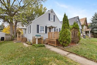 3779 S Pennsylvania AVENUE, Saint Francis, WI 53235