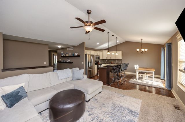 2109 NW Woodland Drive, Ankeny, IA 50023