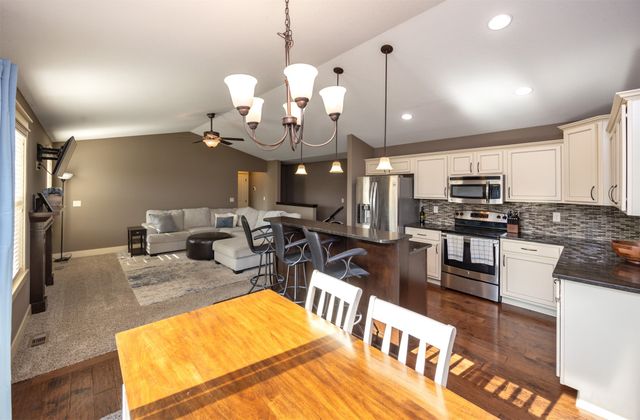 2109 NW Woodland Drive, Ankeny, IA 50023