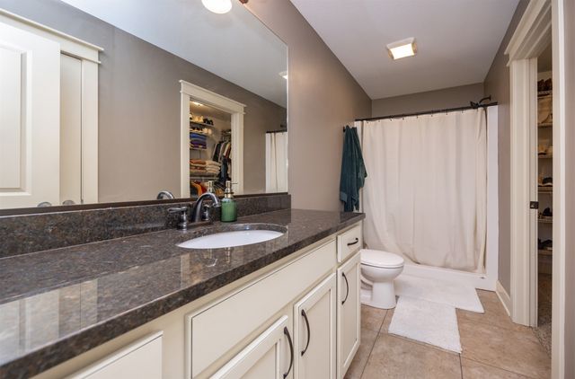 2109 NW Woodland Drive, Ankeny, IA 50023