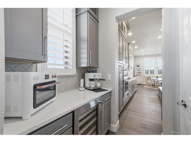 9580 Williamsburg St, Littleton, CO 80125