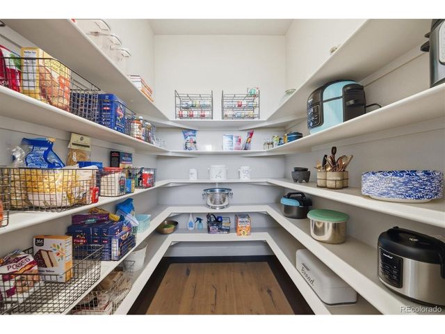 9580 Williamsburg St, Littleton, CO 80125