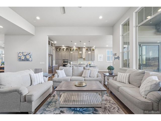 9580 Williamsburg St, Littleton, CO 80125