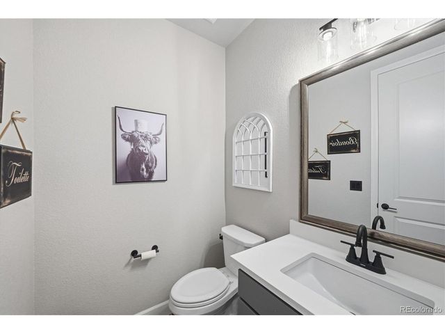 9580 Williamsburg St, Littleton, CO 80125