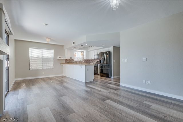 2232 Chapman Hill Drive, Las Vegas, NV 89128