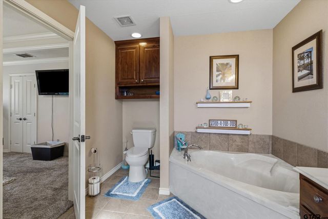 16091 Hickory Hills Dr, Lindale, TX 75771