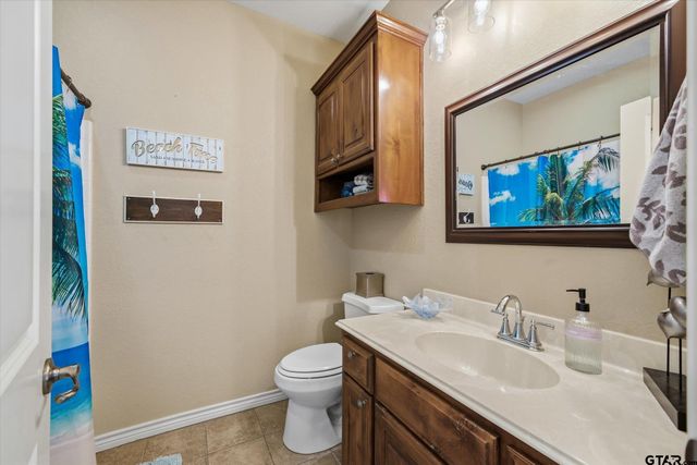 16091 Hickory Hills Dr, Lindale, TX 75771