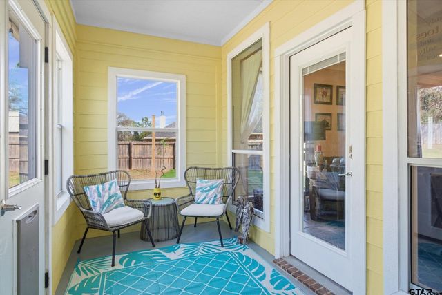 16091 Hickory Hills Dr, Lindale, TX 75771