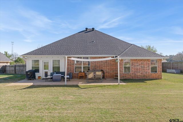 16091 Hickory Hills Dr, Lindale, TX 75771