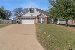 16091 Hickory Hills Dr, Lindale, TX 75771