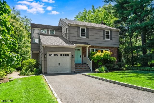 40 Collinwood Rd, Maplewood Twp., NJ 07040