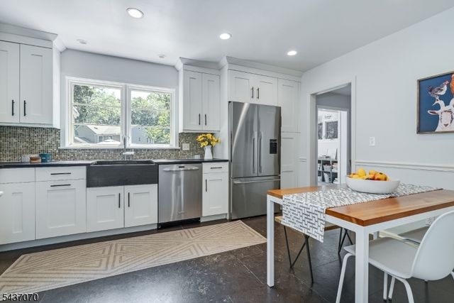 40 Collinwood Rd, Maplewood Twp., NJ 07040